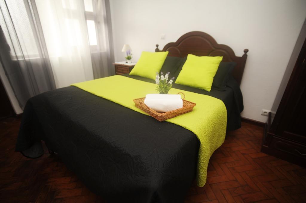 Apartamento Couto 蓬塔德尔加达 外观 照片